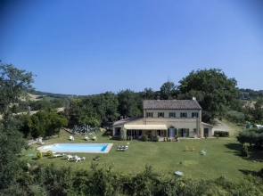 Villa Emily 10 by Marche Holiday Villas