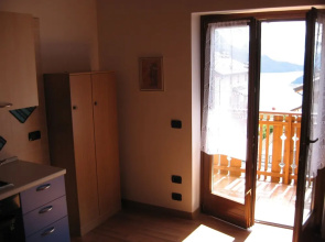 Molvenolago Apartments