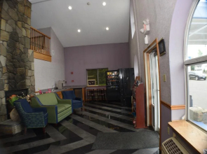 AmeriVu Inn & Suites