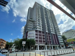 D'Majestic Place by Roomy