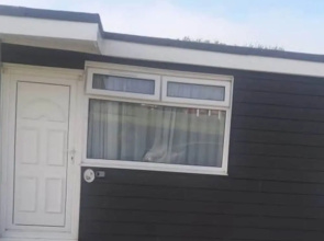 2 Bedroom Chalet Near the Beach