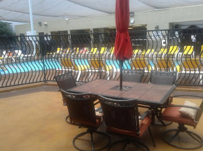 Jockey Resort Suites Center Strip