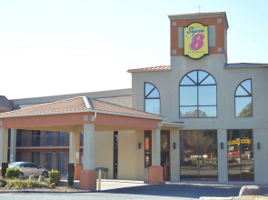 Super 8 by Wyndham Huntersville/Charlotte Area