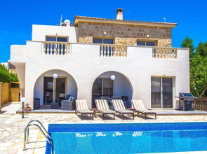 Villa Maria