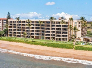 Sugar Beach Resort, #412 1 Bedroom Condo by RedAwning