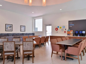 Holiday Inn Express New Orleans - St Charles (ex Modern Hotel)