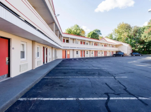 Econo Lodge West Springfield