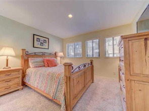 Powder Village Condominium E5