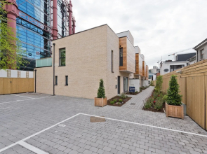 The Seamus Heaney Suite - hiphipstay