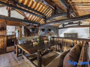 Zhanyu Shanju·Jiangjing Designer Homestay