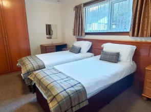 Loch Rannoch Highland Club Red Squirrel Lodge 02