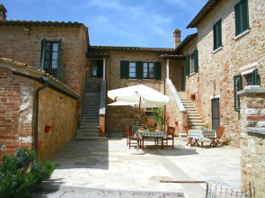 Lovely Farmhouse in Asciano With Swimming Pool