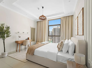 Silkhaus Reflection Tower