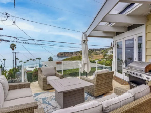 Walk to Private Beach: Rancho Palos Verdes Escape!