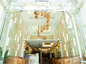 Aranya Hotel