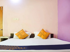 SPOT ON 76685 Subash Palace Lodge