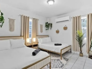 1834 SW 27th Ave 2 Vibrant Miami Getaway 2 Beds Near Beach Port