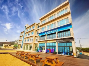 Eulwangri Elim Beach Zone Pension