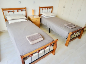 Stunning 2-bed Apartment in Poli Crysochous