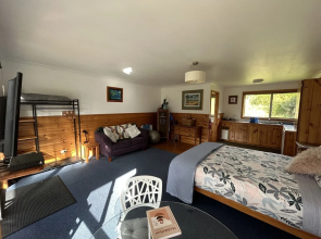 Clifton Beach Lodge