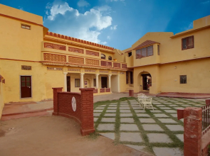 Jawai Castle Resort - A Heritage Hotel in Jawai Leopard Reserve