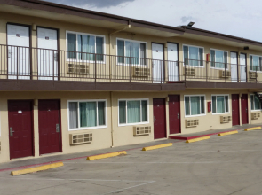 Red Roof Inn Needles