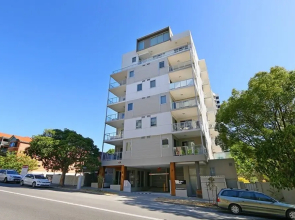 Stunning 2 Storey Apartment in Perth's CBD