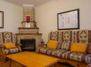 Casa Mercedes-Puertomingalvo
