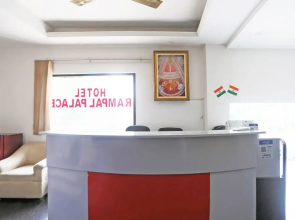 Rampal Palace by OYO Rooms