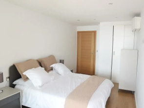 Luxury 2 Bedroom Apartment