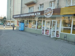 Нова 2х кімнатна в центре