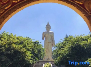 Xishuangbanna Jinghong City Airlines Hotel (Dafo Temple Manjingxuan Commercial Plaza Branch)