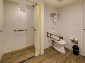 Arawi Miraflores Express