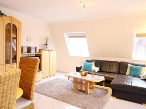 Elisabethstraße 2, W13