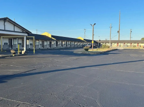 Interstate Inn Express