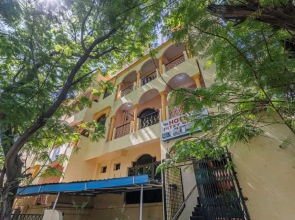 iROOMZ Hotel Ritzy Grand