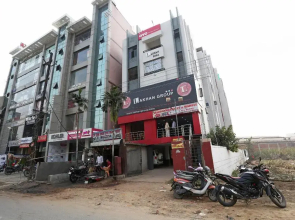 Pamper Homes by OYO Rooms