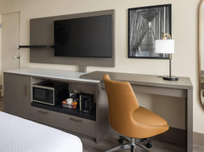 Ramada Plaza by Wyndham Orlando Resort & Suites Intl Drive