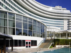 Fontainebleau Miami Beach Private Luxury Suites