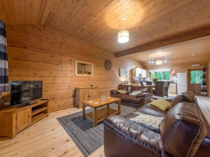 Woodland Park Lodges