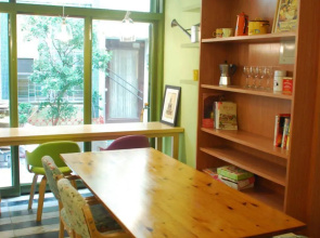 Snail Hostel