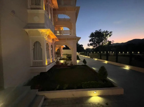 The Kumbha Mahal Resort