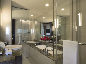 Anantara Riverside Bangkok Resort