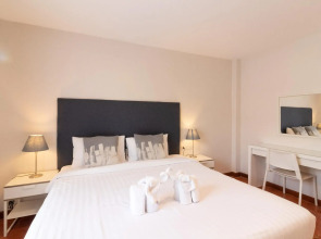 Ratchadamnoen Residence