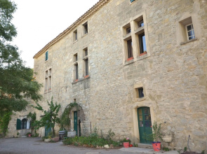 Beautiful Apartment in Mèze with Swimming Pool