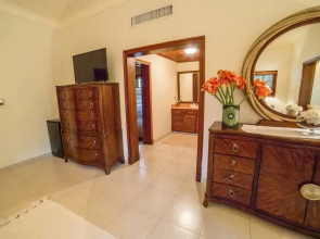 8BR 9BA Barranca Villa by ASVR