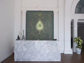 La Palm Serviced Apartment