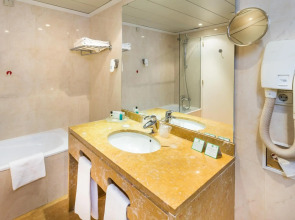 Holiday Inn Lisbon by IHG