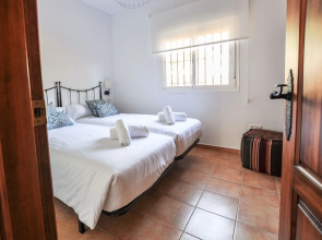 Paredones I Villa Rural Caminito del Rey