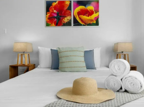 Modern 3br2ba 24 7 Security Pools Restaurant